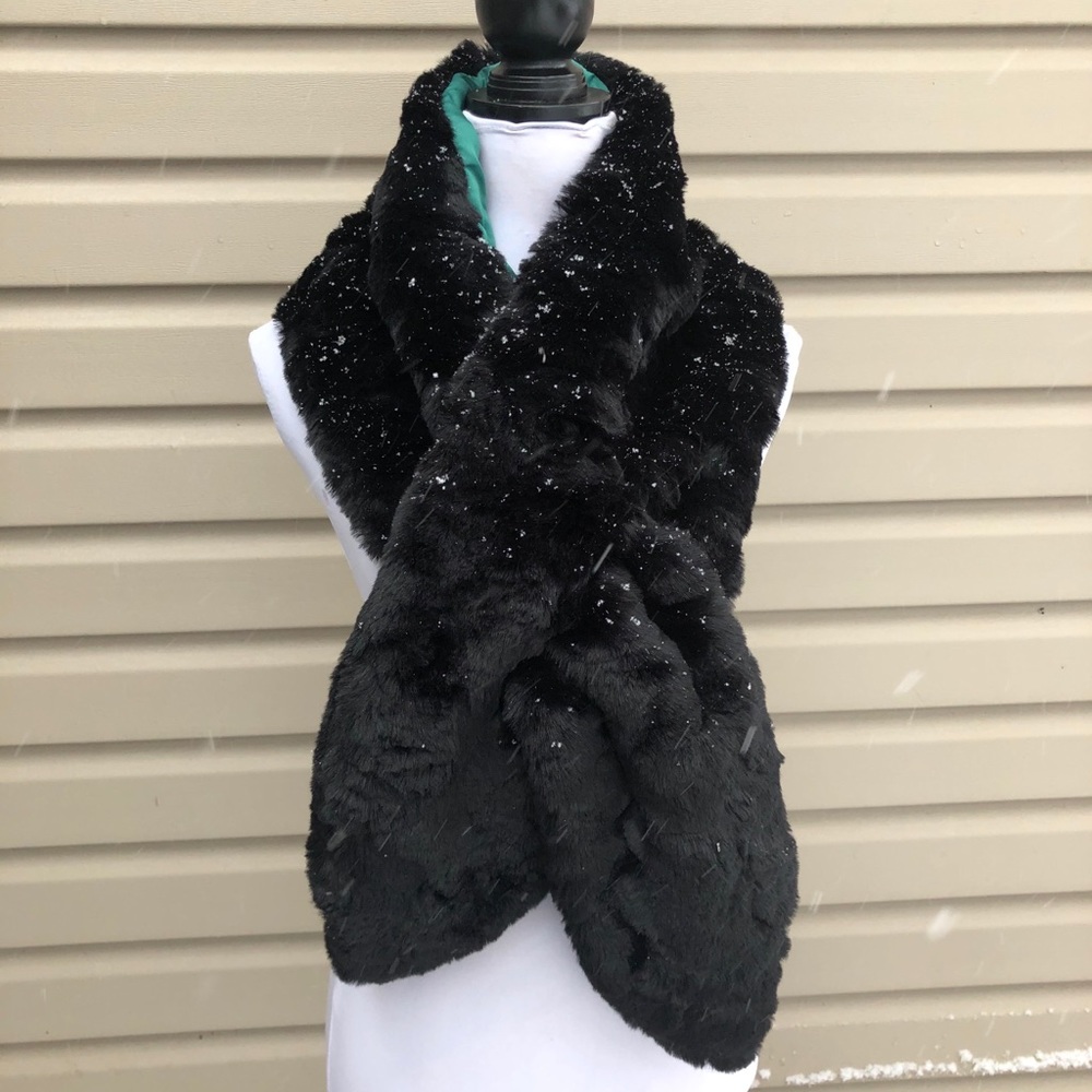 NWT Altar’d State Black Faux Fur Stole Scarf Wrap